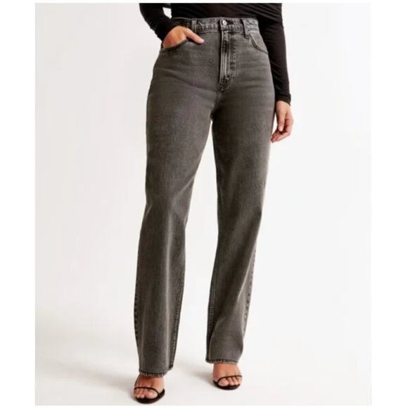 Abercrombie Ultra High Rise 90s Straight Jeans - Curve Love - Picture 3 of 10